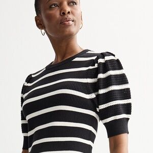 Nine West Mid Length Light Sweater XL